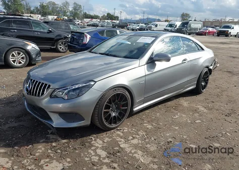 2010 Mercedes-Benz E 550 from USA, damaged, VIN WDDKJ7CB9AF011854